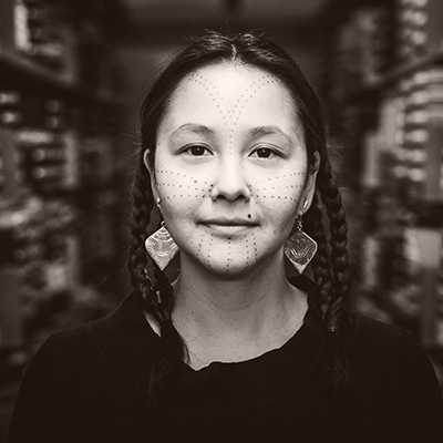  Asinnajaq
